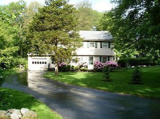 164 Harding St, Medfield, MA 02052