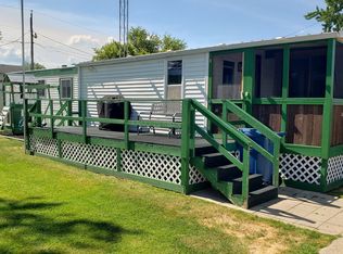 100 S 1st Ave #20, Mendota, IL 61342