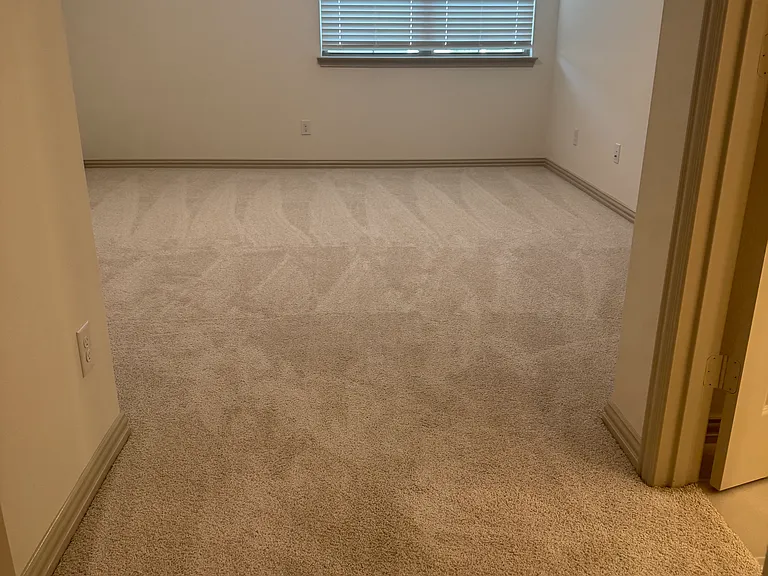 Master bedroom pic 1