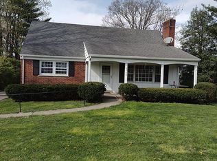 8208 Clough Rd, Cincinnati, OH 45244