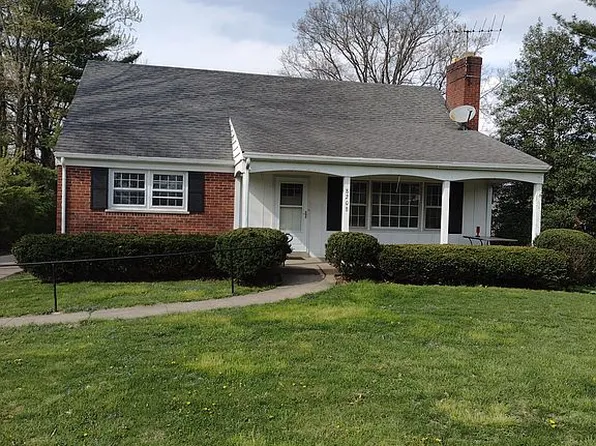 8208 Clough Rd, Cincinnati, OH 45244