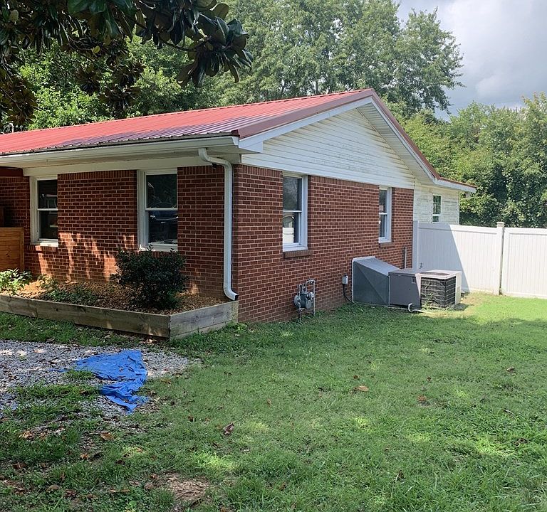 3611 Gail Ln, Hopkinsville, KY 42240 Zillow