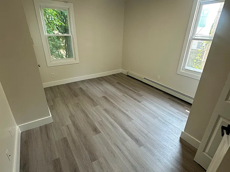 110 Milford Ave #1F — Photo 5