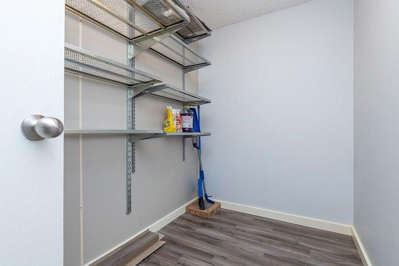 Calgary Apartment for rent - 1 Bedroom — photo 12