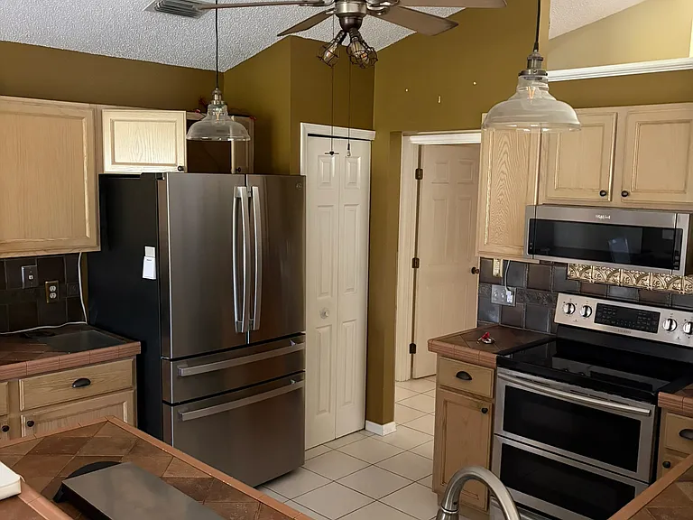 1825 SW Import Dr — Photo 13