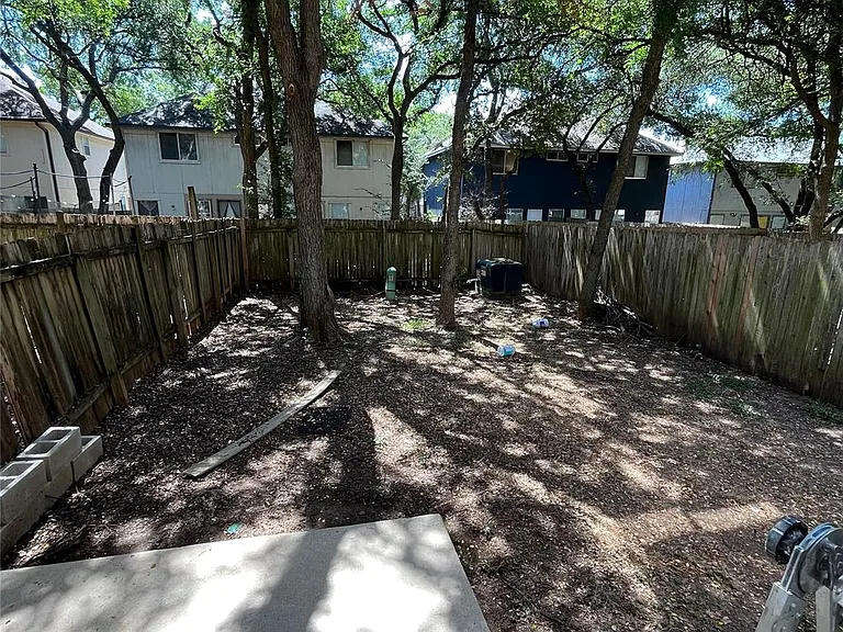 9625 Sugar Hill Dr — Photo 21