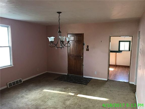 3rd image of 806 Arlington Ave