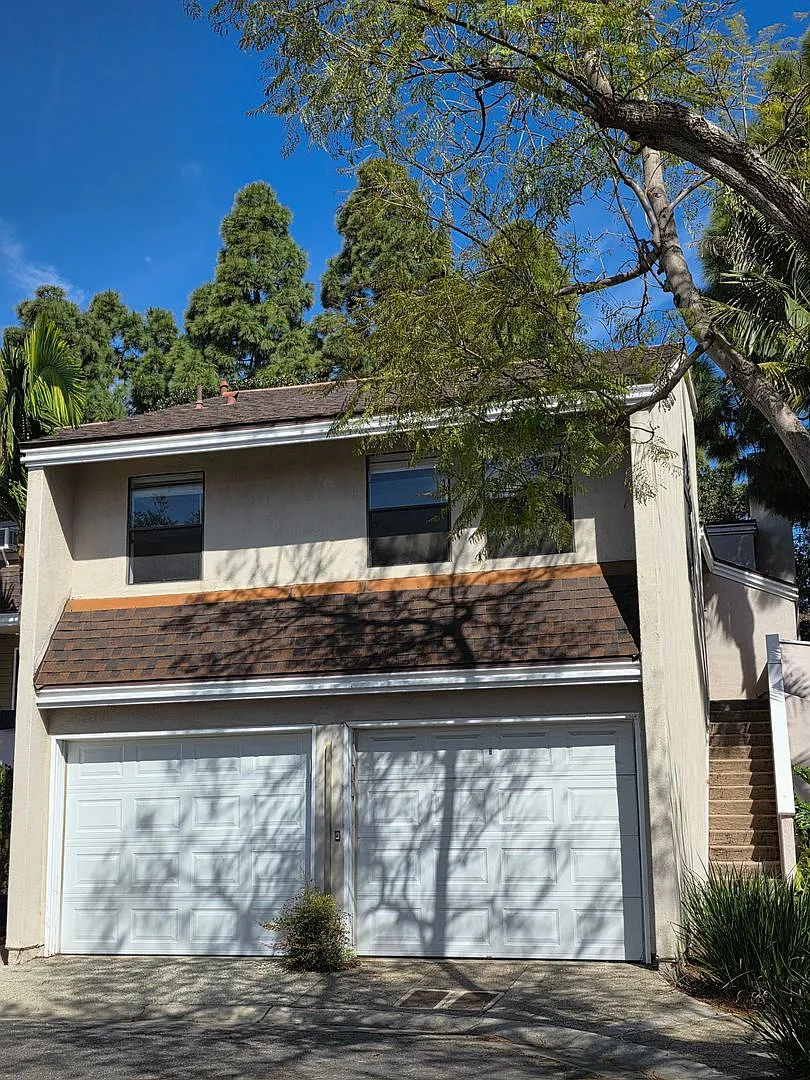 Newly Renovated 2 bedroom 2 bathroom Home in Costa Mesa — Photo 3