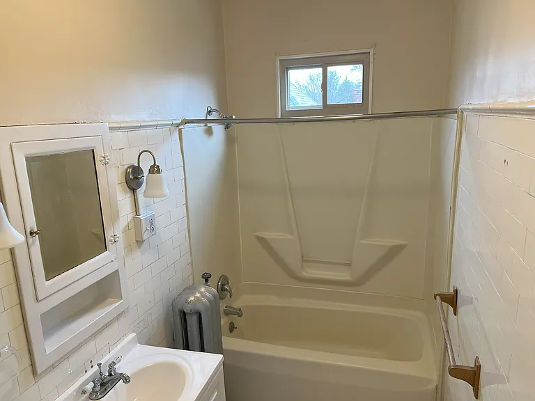 1248 Logan Ave NW #5 — Photo 6