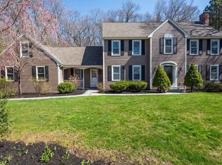 120 Bear Hill Rd, North Andover, MA 01845
