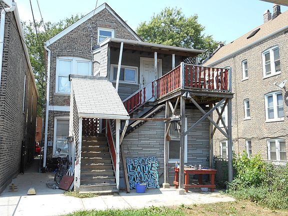 4th image of 2541 S Whipple St