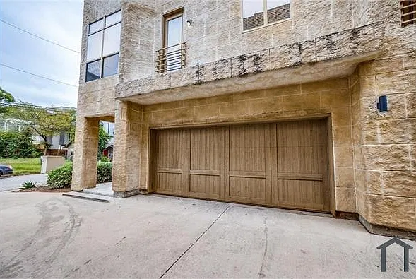 2 bed, 1656 sqft, $3,000 — Photo 2