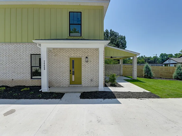 2466 Millwood Ave #A — Photo 7