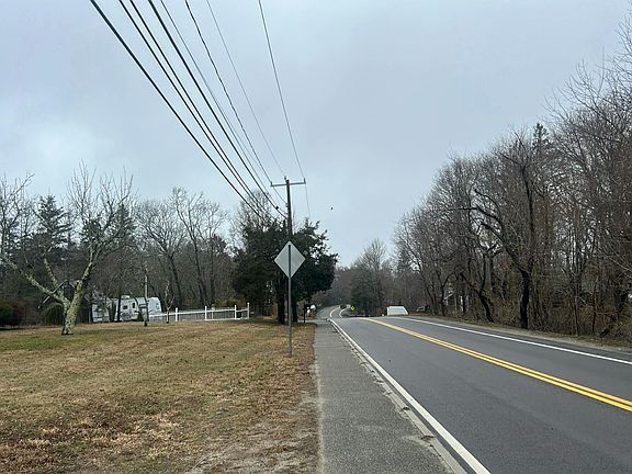 5th image of 854 State Rd