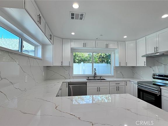 5th image of 2135 N Brighton St #101