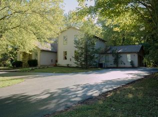 207 James Lyn Dr, Hopkinsville, KY 42240