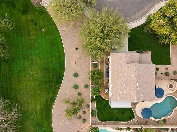 4th image of 2545 E Harrison Court