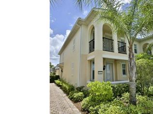 8212 Josefa Way, Naples, FL 34114