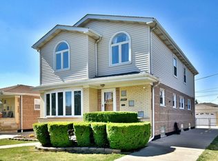 6004 W 60th St, Chicago, IL 60638