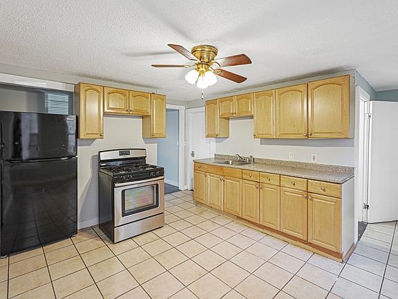 3rd image of 56 Devens St #1F