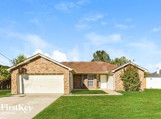 892 Lavergne Ln, La Vergne, TN 37086