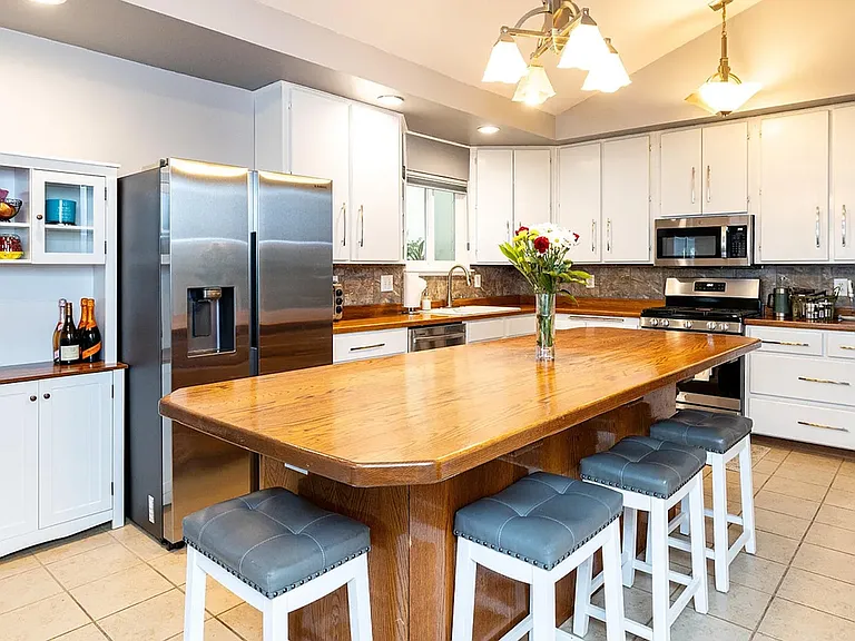 3650 N Loma Vista Dr — Photo 33