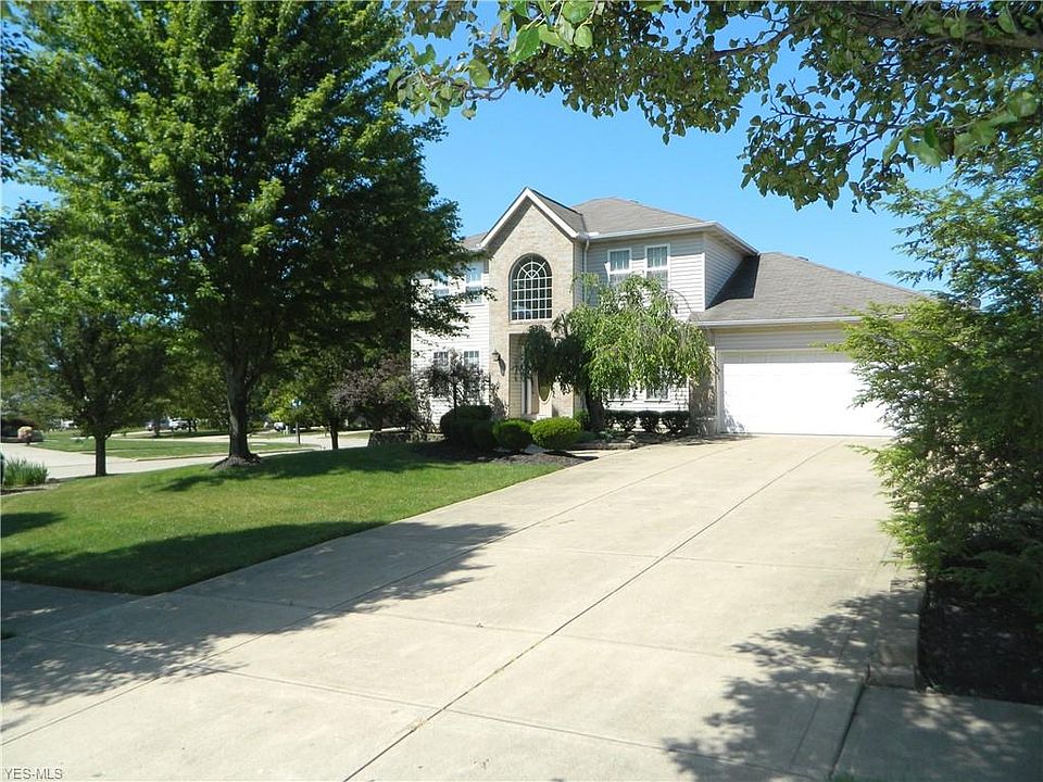 1st image of 934 Lydian Cir