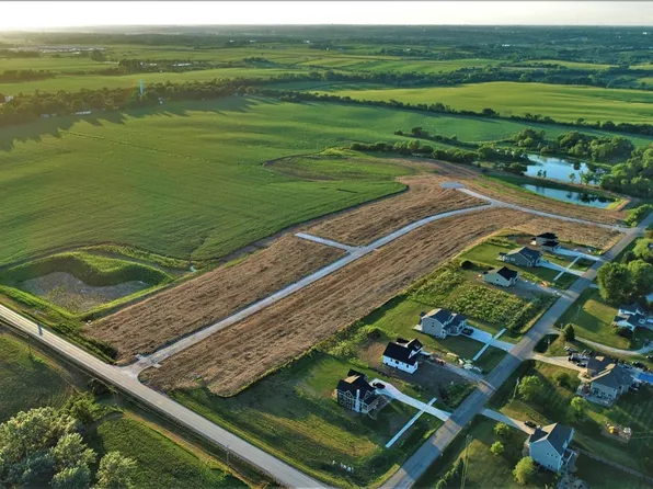 2870 N Brier Ln, Cumming, IA 50061