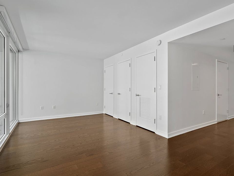 1st image of 400 W 113th St APT 208