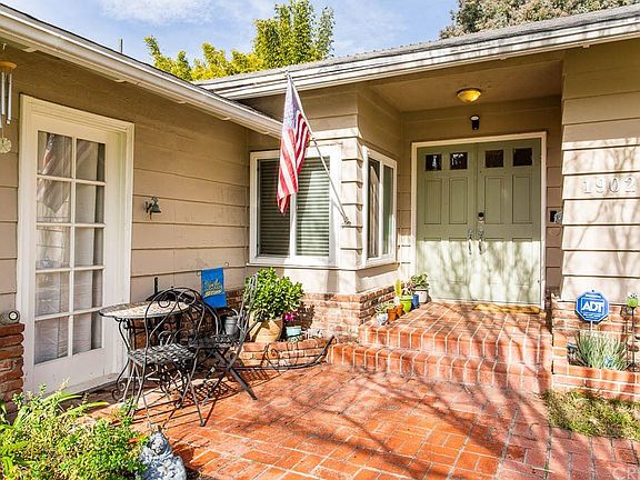 4th image of 19027 Miranda St