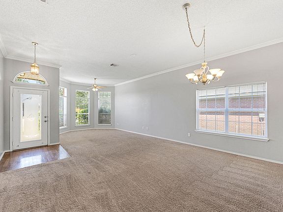 4th image of 5811 90th St