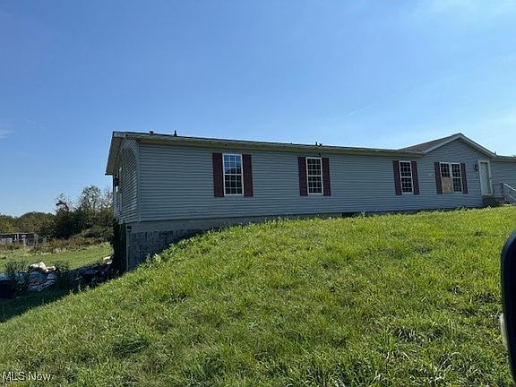 3rd image of 21629 Sixteen School Rd