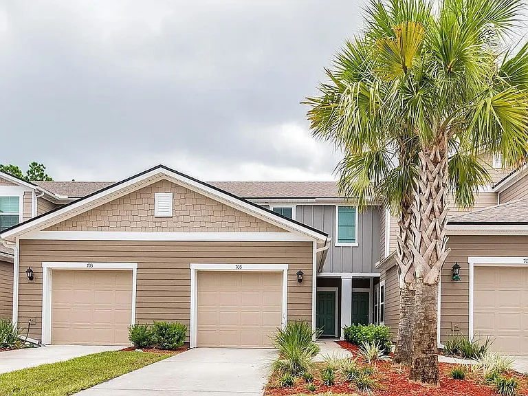 705 Servia Dr — Photo 3
