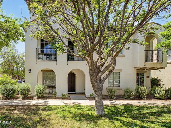 905 S OSBORN Lane, Gilbert, AZ 85296
