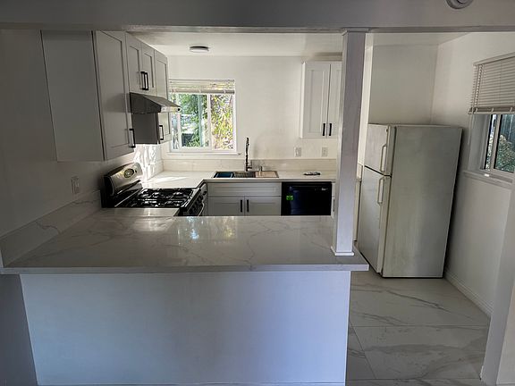 2nd image of 1708 Meridian Ave APT D