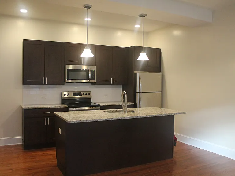 1117 Walnut St #3F — Photo 6