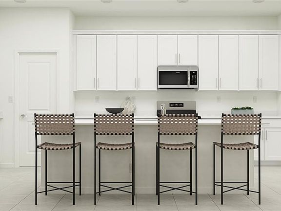 2nd image of 5641 Banyan Bay Rd