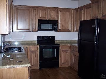 2nd image of 928 SW Sunnyside Dr