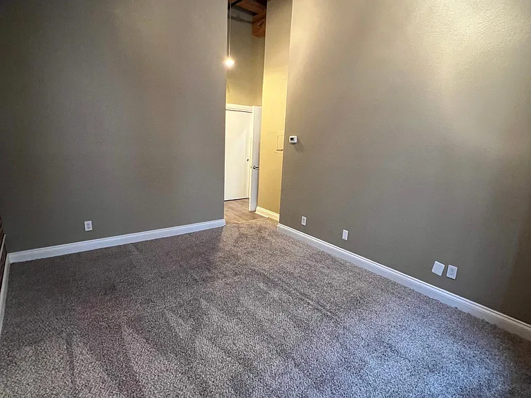 308 W 8th St #215 — Photo 11