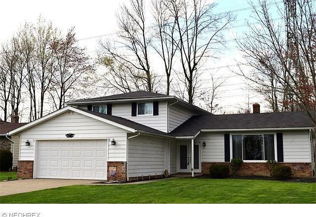 1st image of 33193 Cromwell Dr