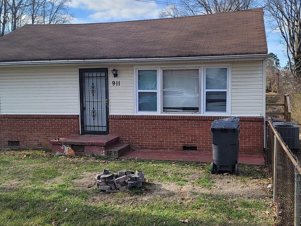 1st image of 911 Andes St