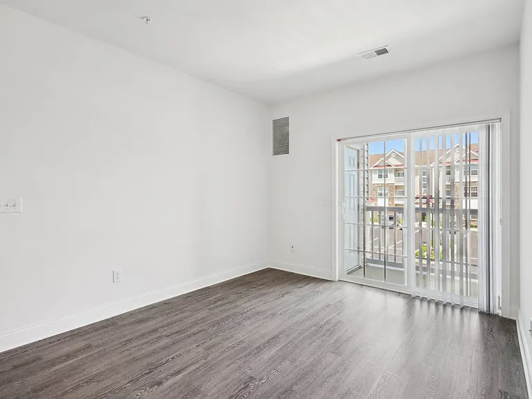 Laurel Run Apartments — Photo 22