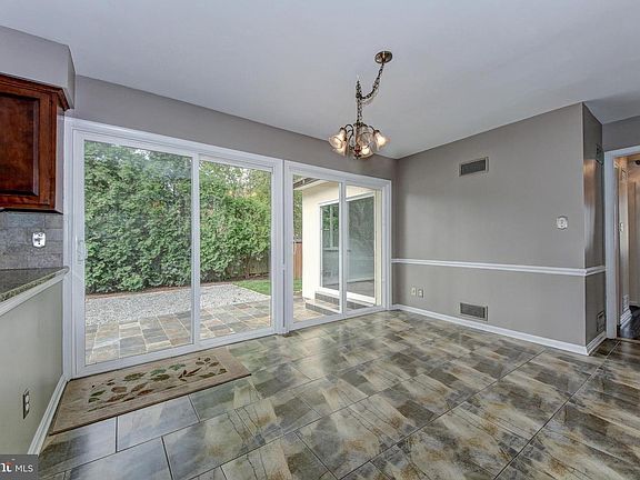 5th image of 4312 Westbrook Ln