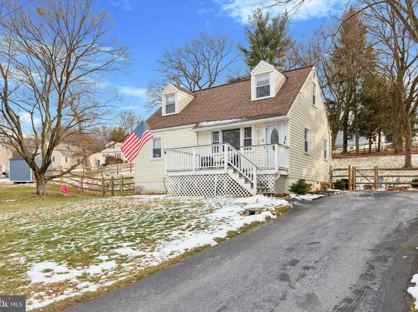 68 Village Way, Malvern, PA 19355