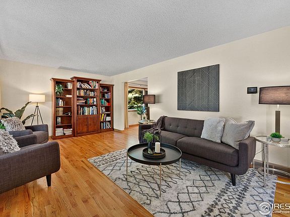 5th image of 2409 Logan Dr