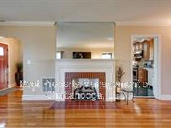 4th image of 317 Belvoir Ave