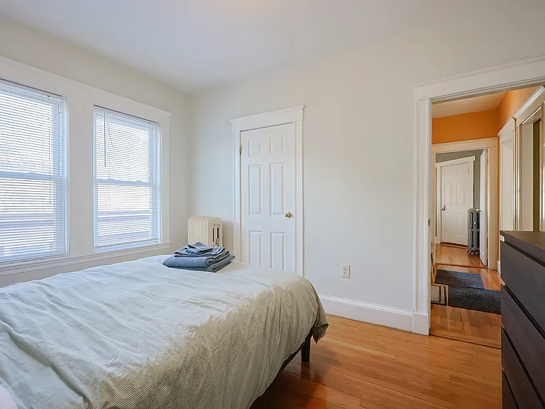 51 Whitten St #3 — Photo 16