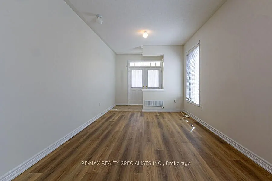 4 bed, $3,600 — Photo 4