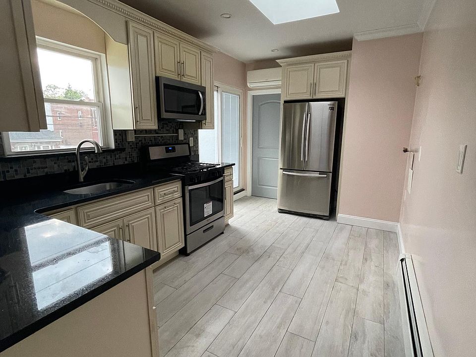 1st image of 5411 Avenue L #2