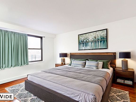 3rd image of 240 E 82nd St APT 10J